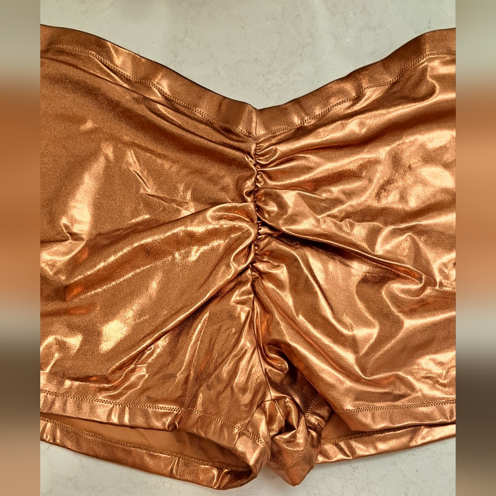 Skims 4x bike swim short New with tags🤎🤎🤎🤎$10 firm